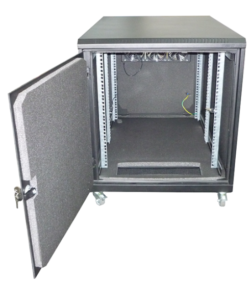 Der Innenraum ist voll ausgekleidet mit Akustikmatte Innenausstattung Office Rack